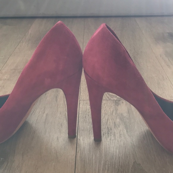 Red heels - Picture 5 of 9